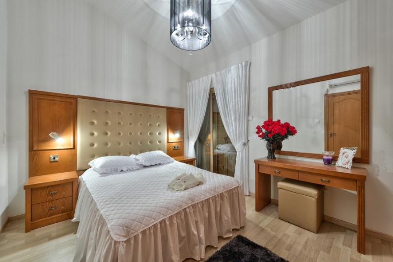 THREE BEDROOM HOUSE IN AMATHUS, LIMASSOL