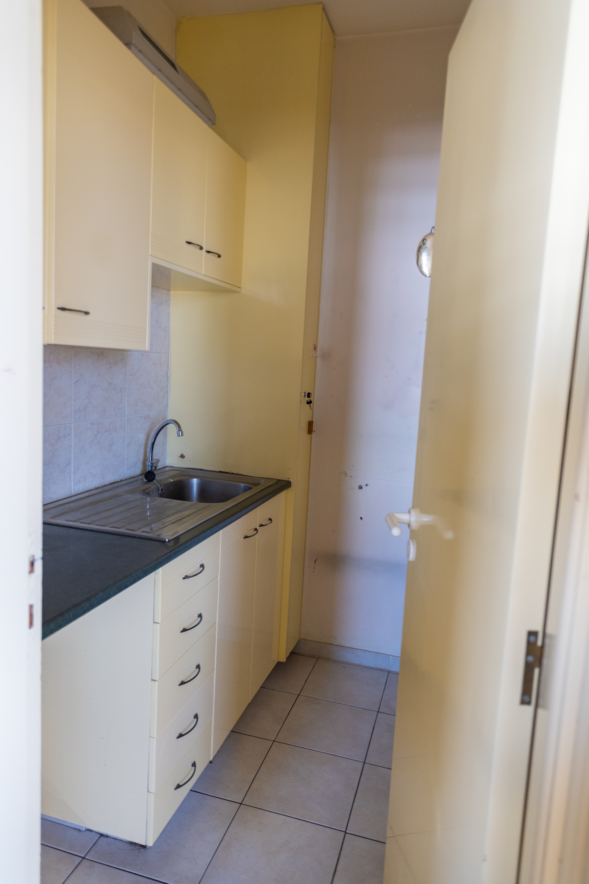 OFFICE FOR SALE IN MAKARIOU - LARNACA