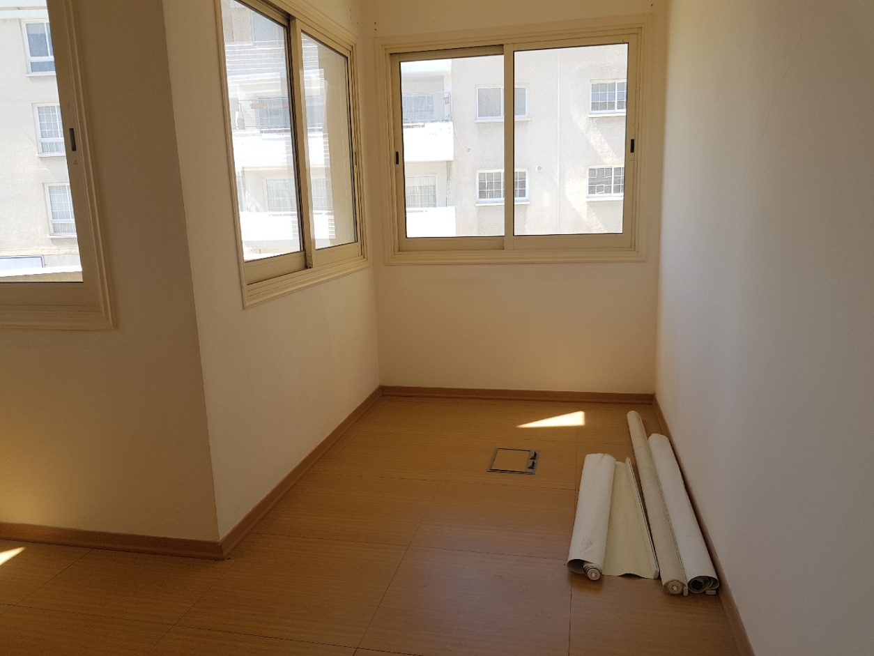 OFFICE FOR RENT IN LARNACA