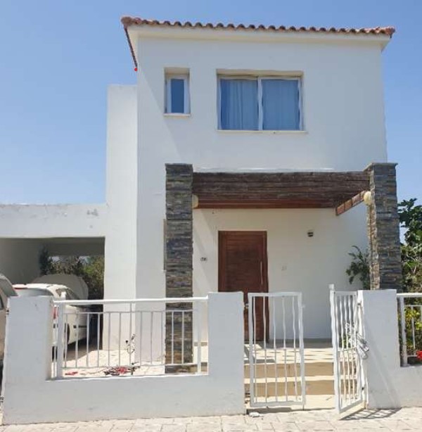 VILLAS IN PERVOLIA/LARNACA
