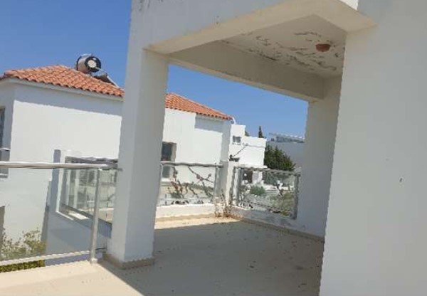 VILLAS IN PERVOLIA/LARNACA