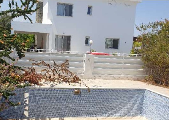 VILLAS IN PERVOLIA/LARNACA