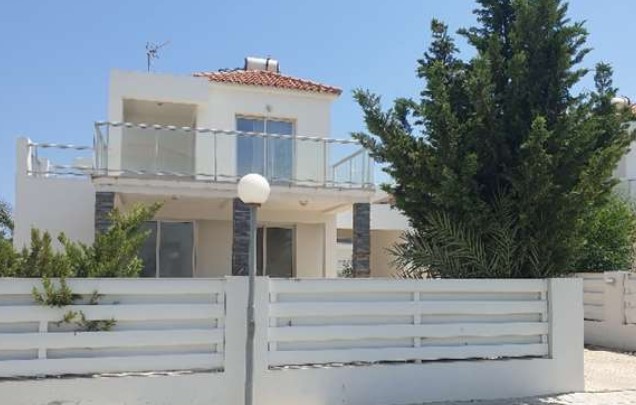 VILLAS IN PERVOLIA/LARNACA