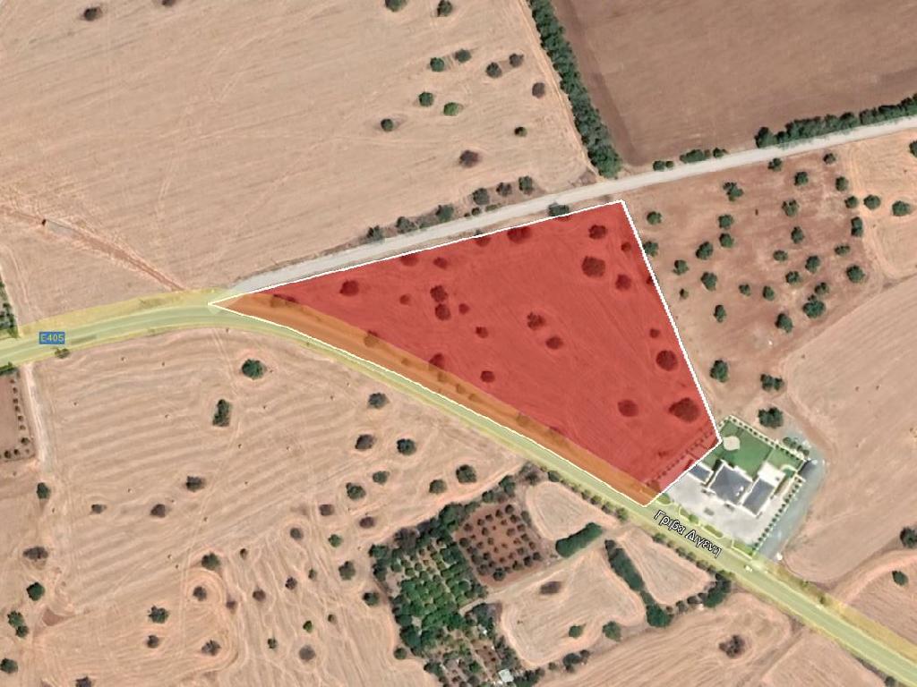 RESIDENTIAL LAND IN MAZOTOS/LARNACA