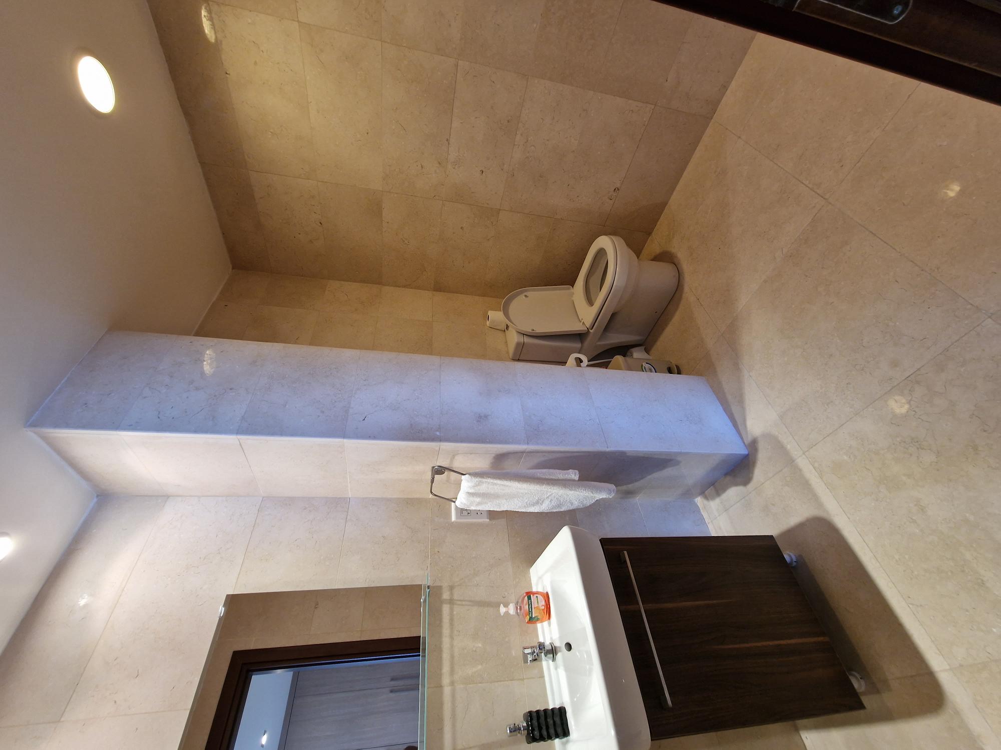 THREE BEDROOM FLAT IN FINIKOUDES/LARNACA