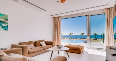 SIX BEDROOM BEACHFRONT VILLA IN AYIA NAPA/FAMAGUSTA