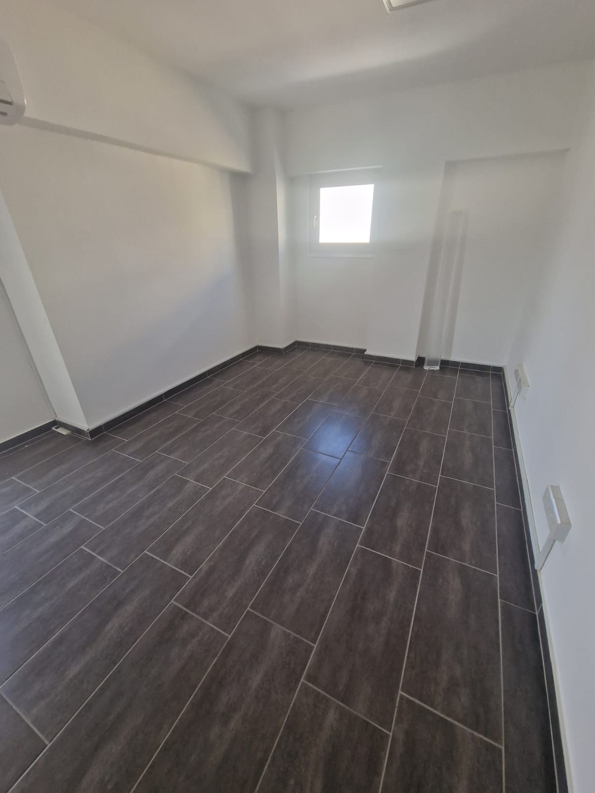 COMMERCIAL BUILDING FOR RENT IN AGIOI ANARGIROI/LARNACA