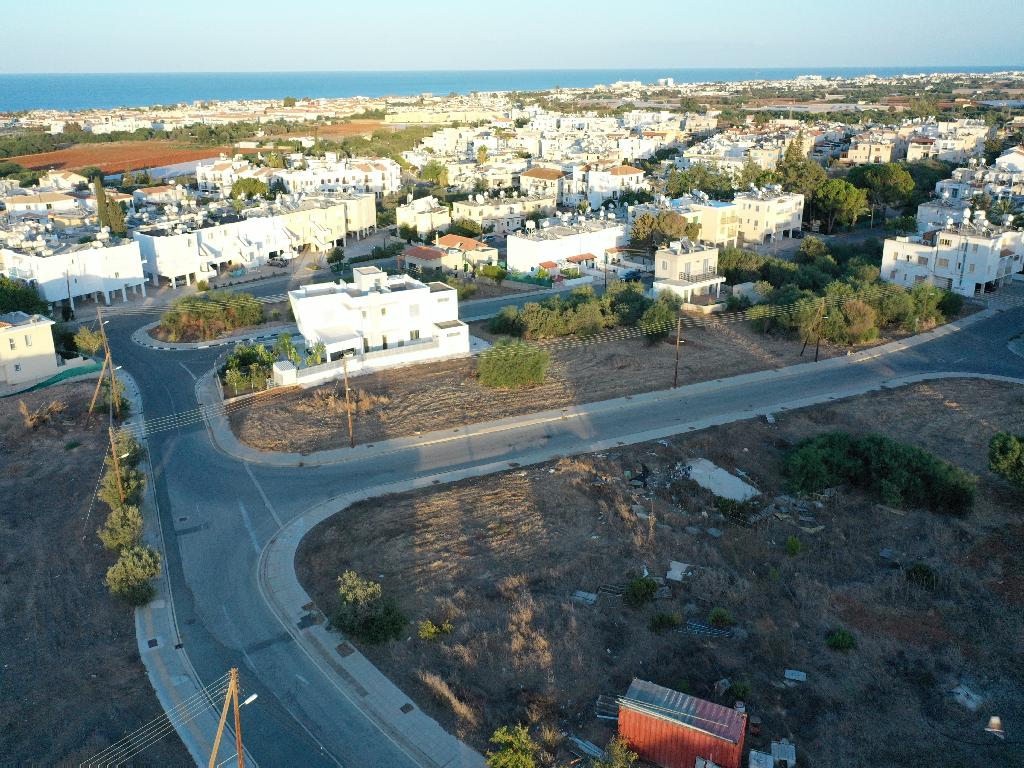 PLOT FOR SALE IN PARALIMNI/ FAMAGUSTA 