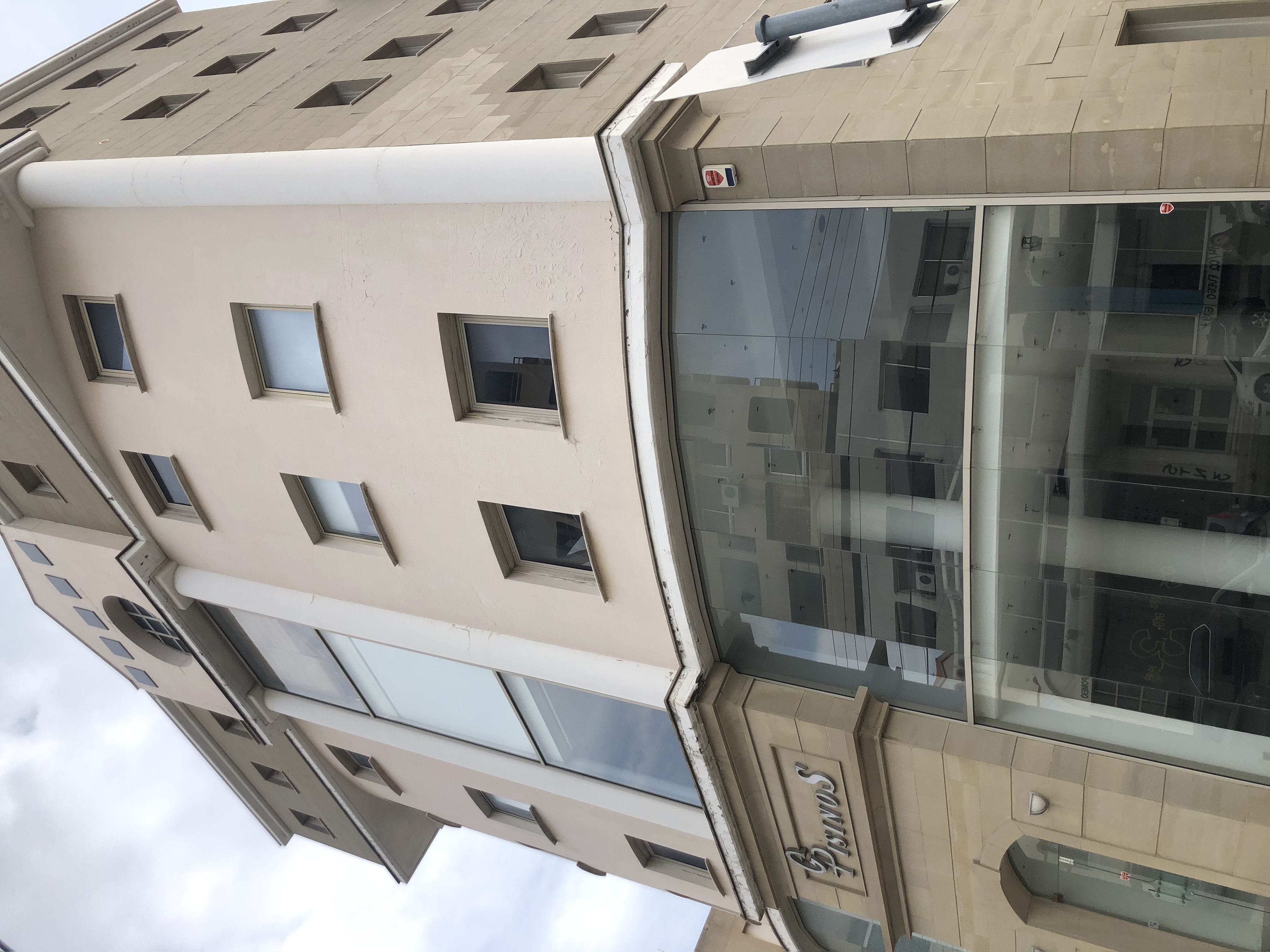 COMMERCIAL BUILDING IN GRIVA DIGENI/LIMASSOL