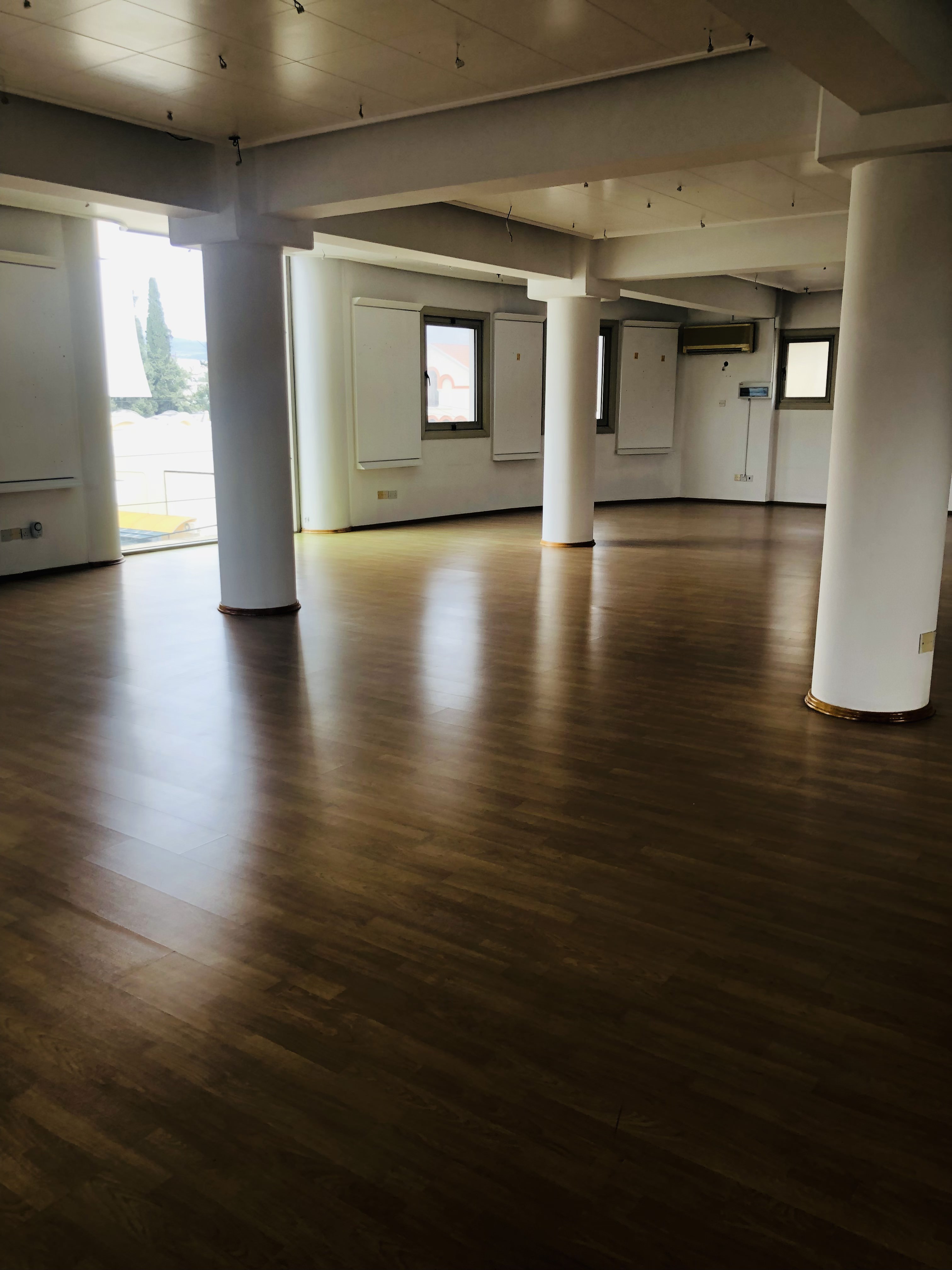 COMMERCIAL BUILDING IN GRIVA DIGENI/LIMASSOL