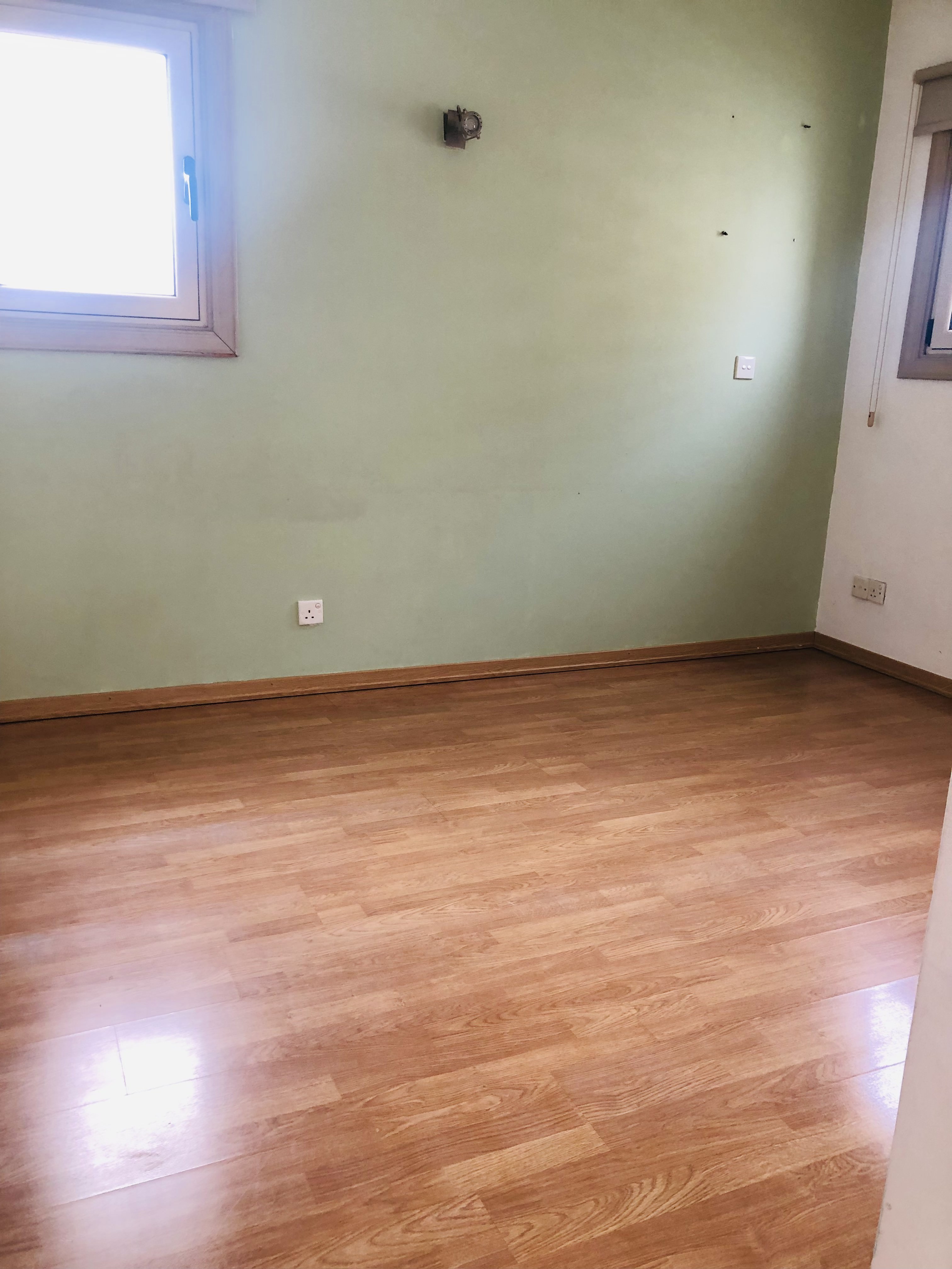 COMMERCIAL BUILDING IN GRIVA DIGENI/LIMASSOL