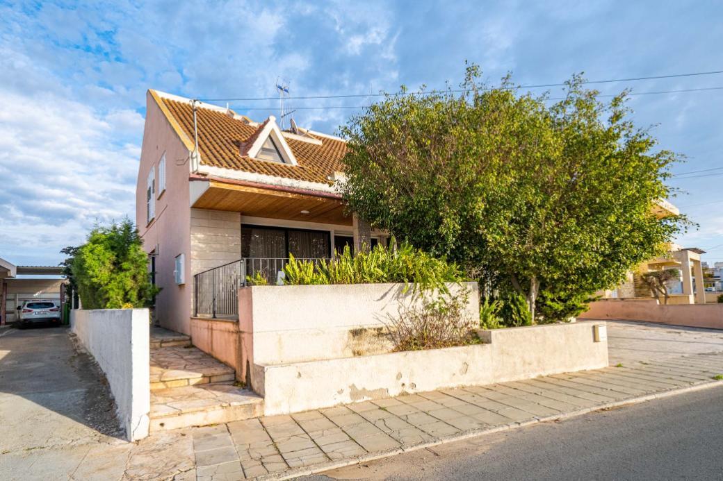 THREE BEDROOM HOUSE IN PARALIMNI/ FAMAGUSTA