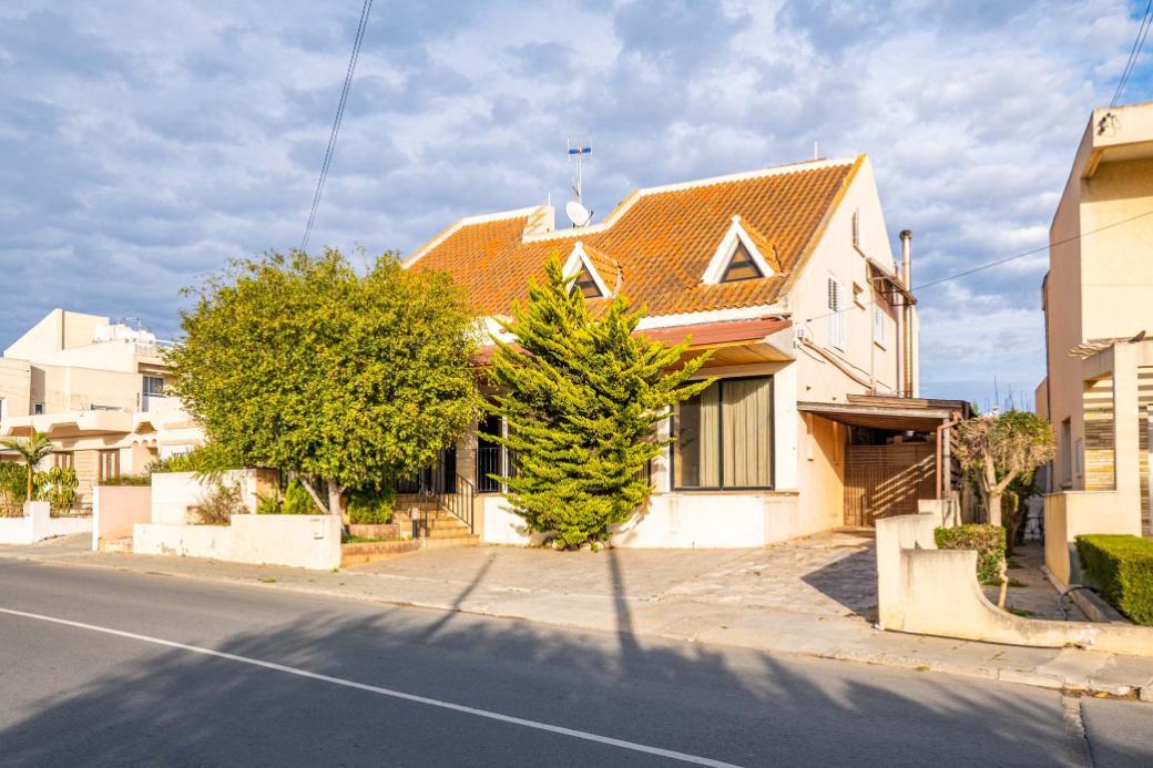 THREE BEDROOM HOUSE IN PARALIMNI/ FAMAGUSTA