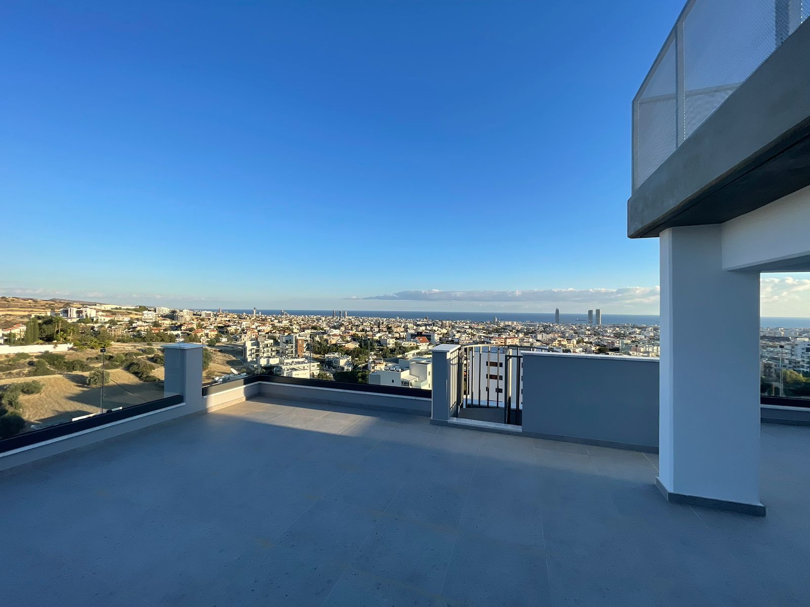 SEA VIEW PENTHOUSE FOR SALE IN PANTHEA/LIMASSOL