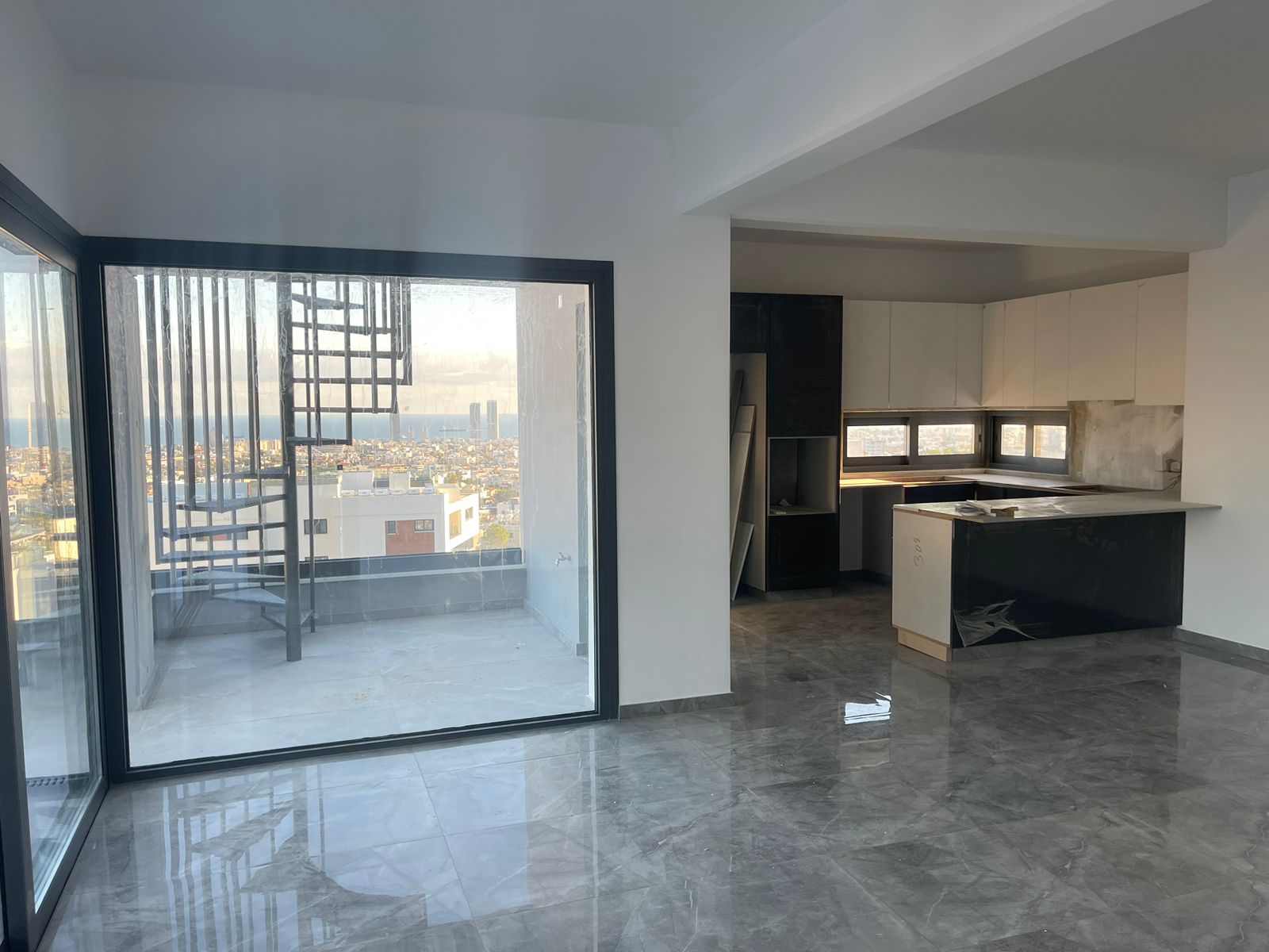 SEA VIEW PENTHOUSE FOR SALE IN PANTHEA/LIMASSOL