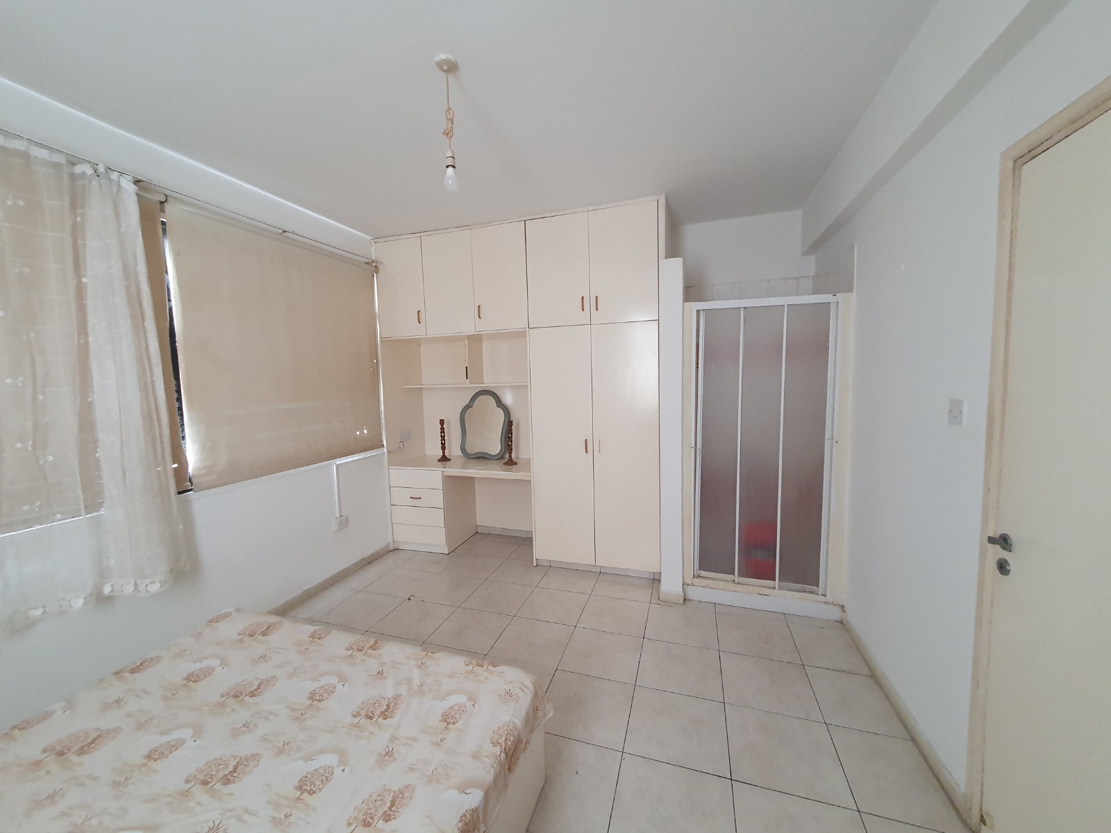 OFFICE FOR SALE IN MAKARIOU AVENUE/LARNACA