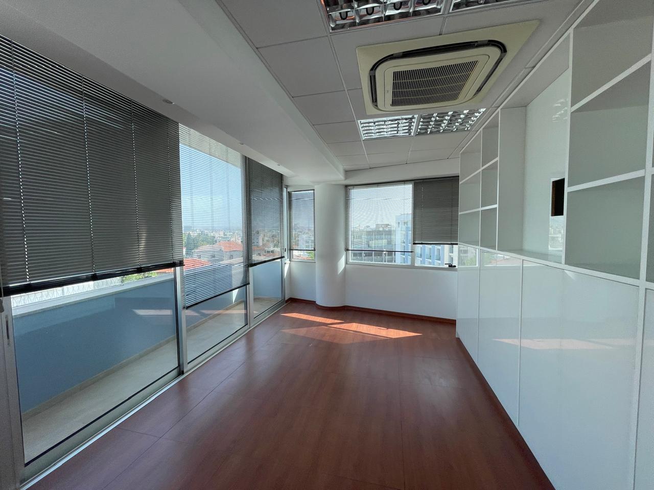 OFFICES FOR RENT IN LARNACA CENTER