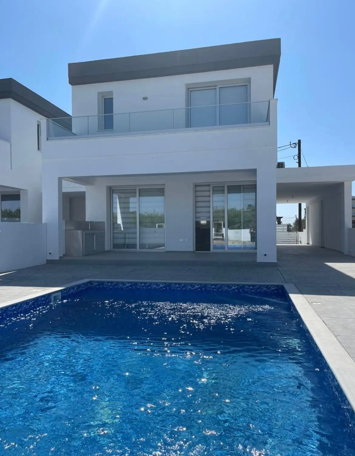 FOR RENT Modern Four Bedroom villa with pool 