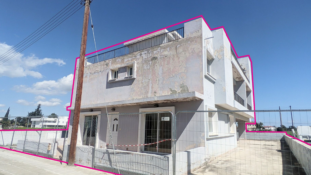 WHOLE BUILDING FOR SALE IN KITI, LARNACA