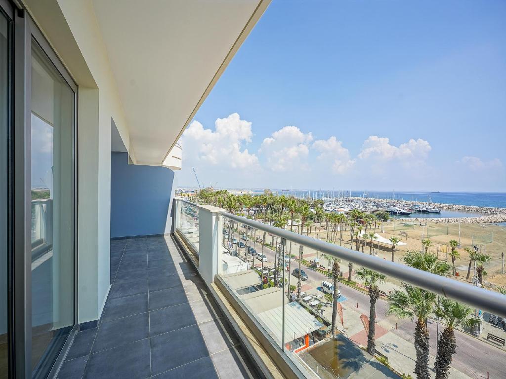 LUXURY TWO BEDROOM APARTMENTS IN FINIKOUDES AREA 