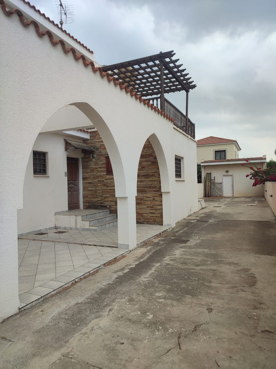 THREE BEDROOM HOUSE IN PYLA - DHEKELIA ROAD 