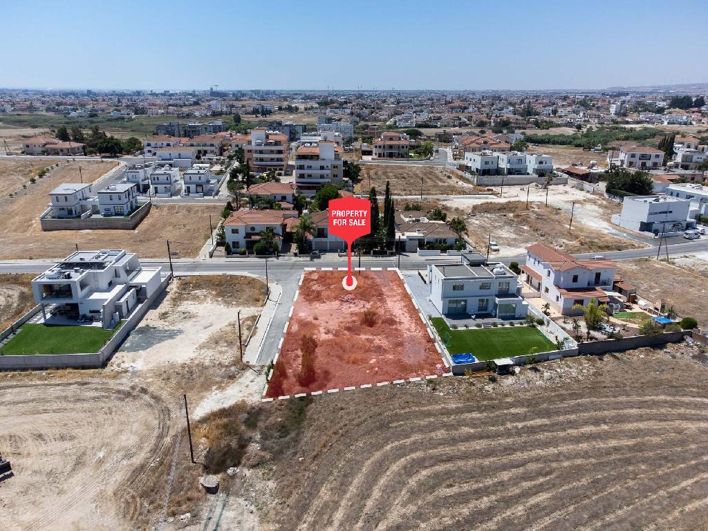 RESIDENTIAL FIELD IN ARADIPPOU 