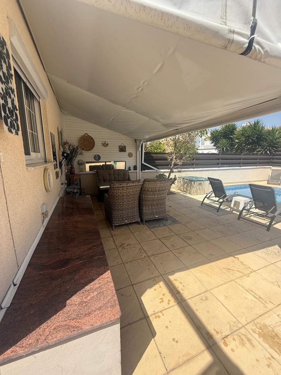 TWO (2) BEDROOM HOLIDAY HOUSE