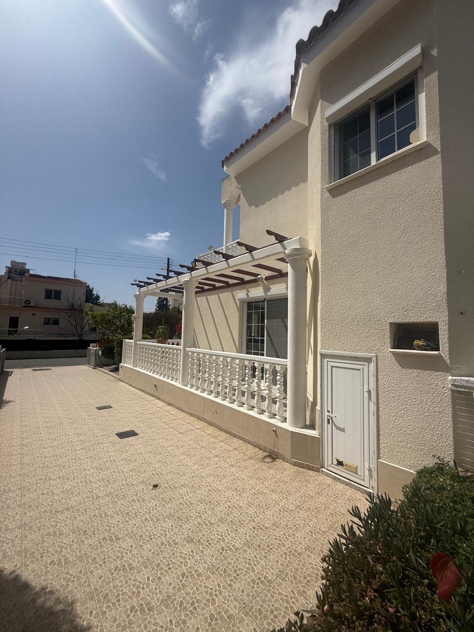 TWO (2) BEDROOM HOLIDAY HOUSE