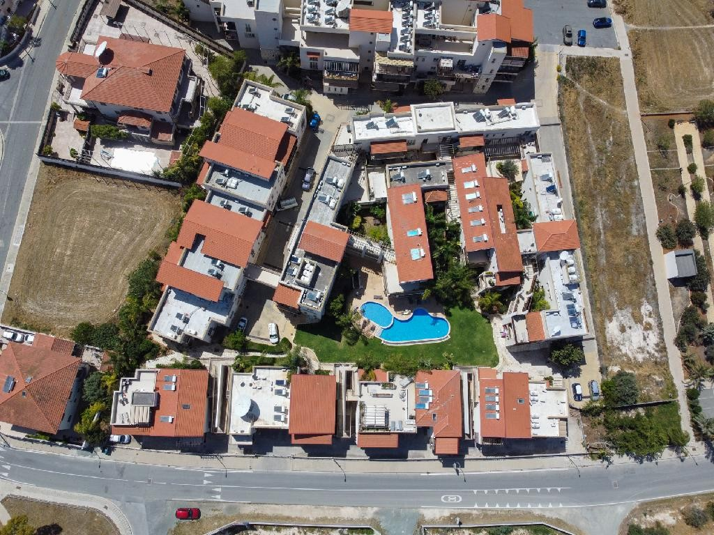 THREE (3) BEDROOM APARTMENT - OROKLINI