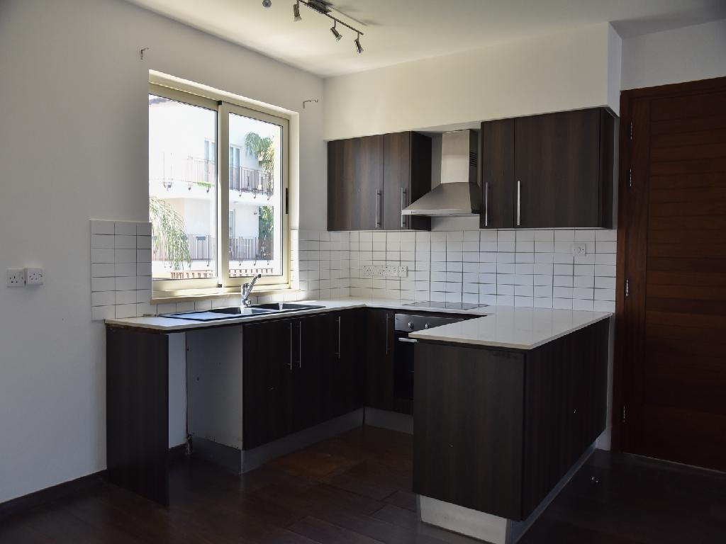 THREE (3) BEDROOM APARTMENT - OROKLINI