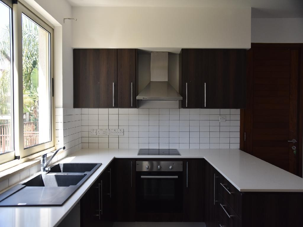THREE (3) BEDROOM APARTMENT - OROKLINI