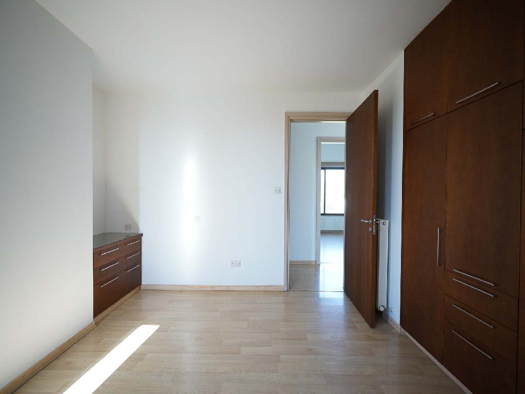 FIVE BEDROOM HOUSE IN EGKOMI-NICOSIA