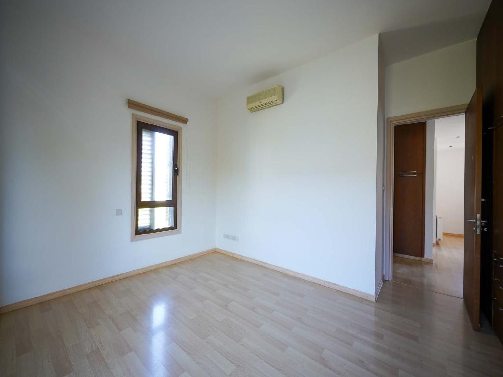 FIVE BEDROOM HOUSE IN EGKOMI-NICOSIA
