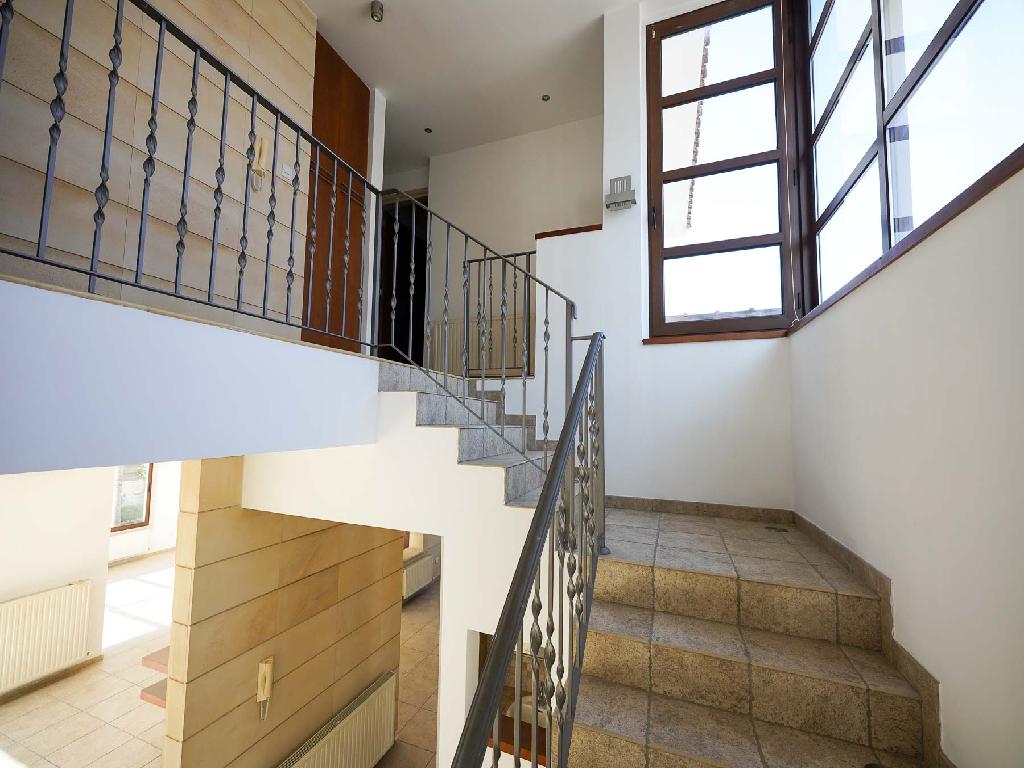 FIVE BEDROOM HOUSE IN EGKOMI-NICOSIA