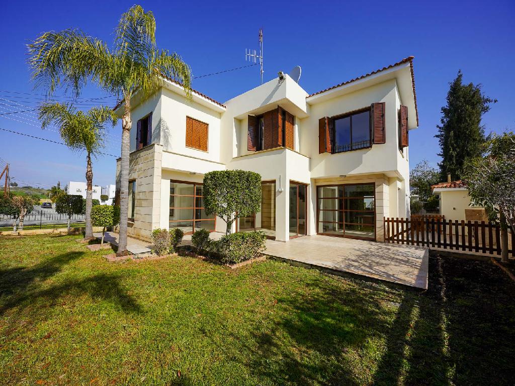FIVE BEDROOM HOUSE IN EGKOMI-NICOSIA