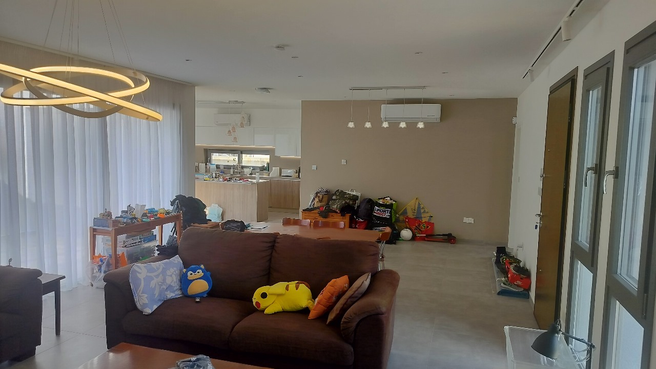 FIVE BEDROOM DETACHED HOUSE IN LAKATAMEIA-NICOSIA