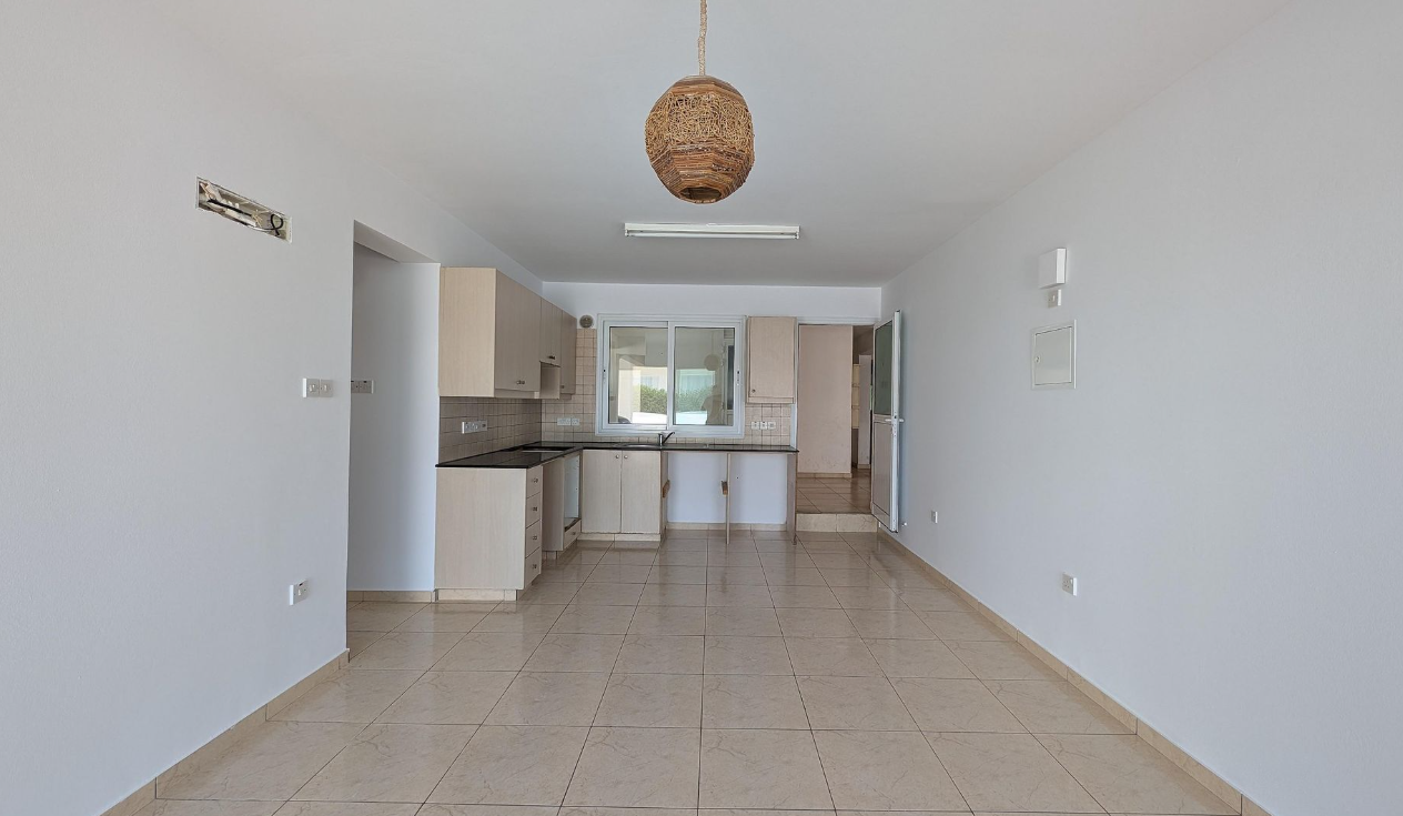 ONE BEDROOM GROUND FLOOR APARTMENT IN XYLOPHAGOU