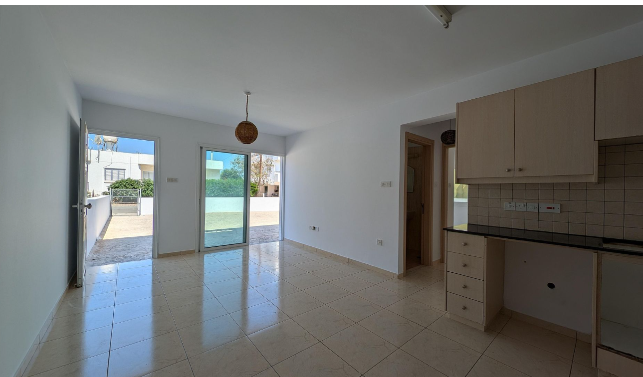 ONE BEDROOM GROUND FLOOR APARTMENT IN XYLOPHAGOU