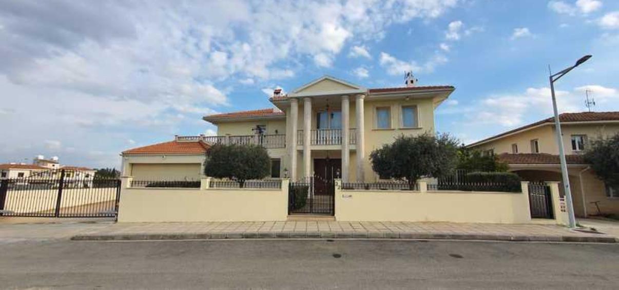 SEVEN BEDROOM DETACHED HOUSE FOR SALE NICOSIA-EGKOMI
