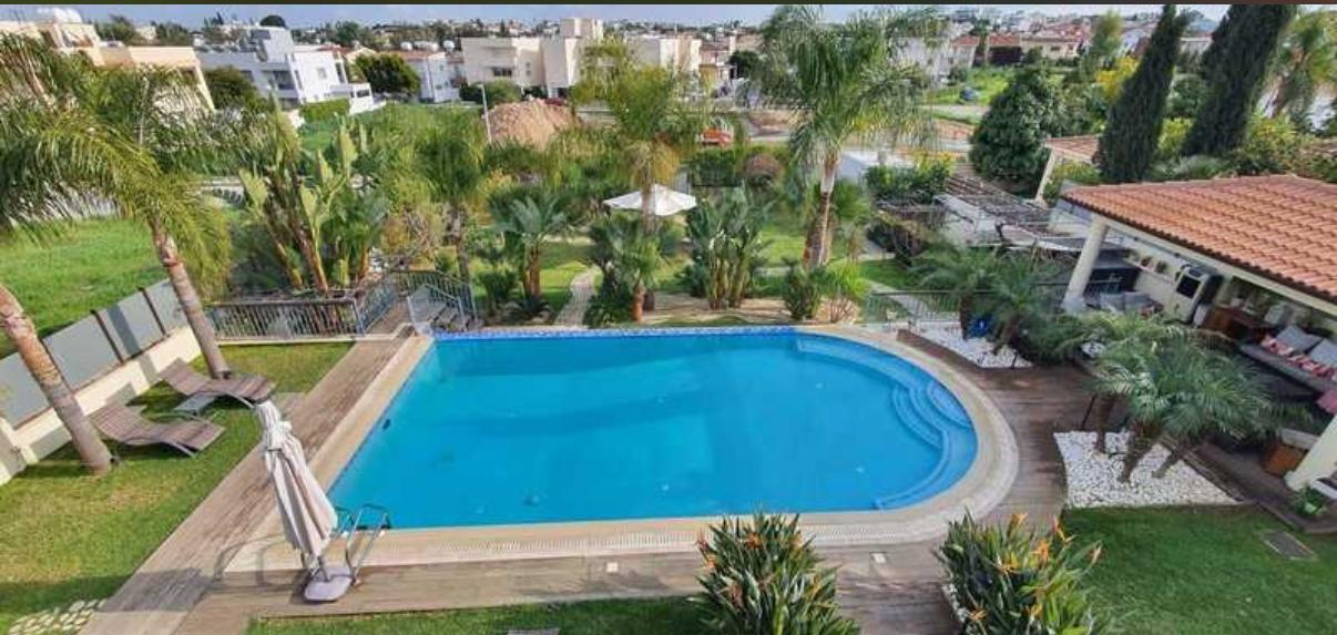 SEVEN BEDROOM DETACHED HOUSE FOR SALE NICOSIA-EGKOMI