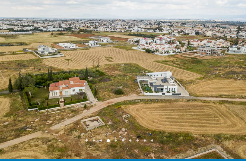 RESIDENTIAL FIELD IN PARALIMNI 