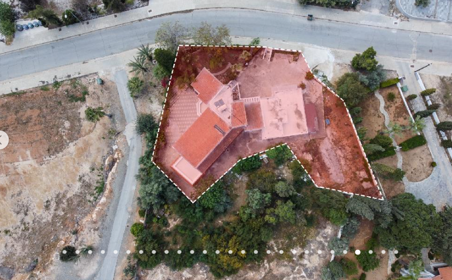 FIVE (5) BEDROOMS HOUSE IN AYIA NAPA