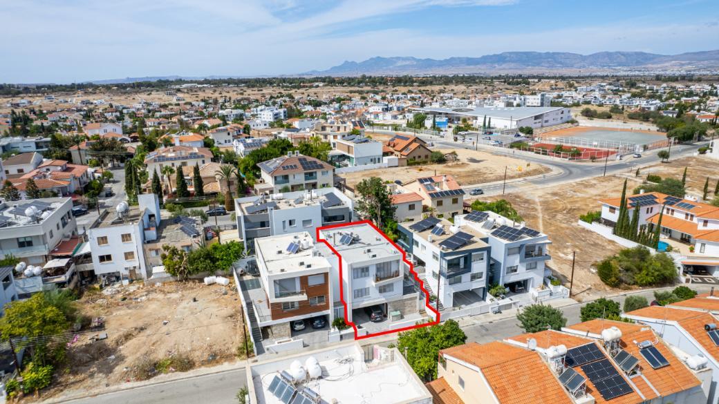 FIVE BEDROOM THREE STOREY HOUSE FOR SALE IN NICOSIA-EGKOMI
