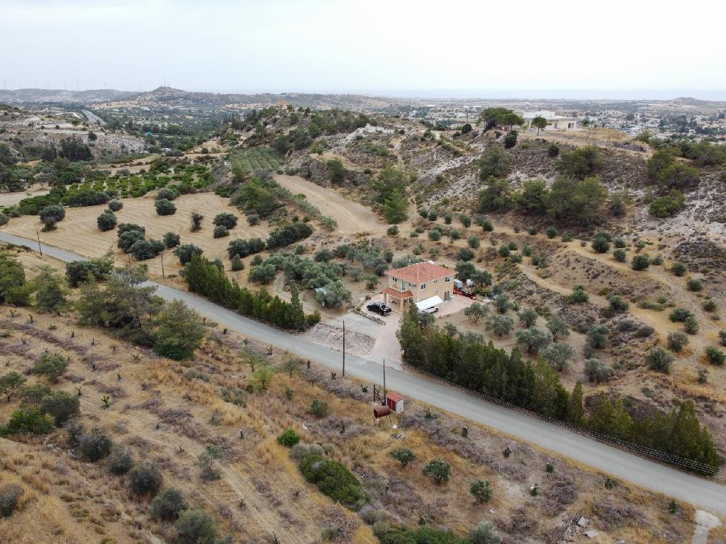 DETACHED TWO-STOREY HOUSE- ANGLISIDES/LARNACA