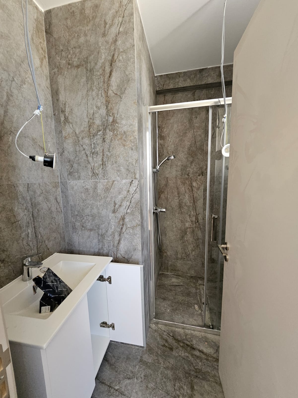 TWO (2) BEDROOM PENTHOUSE- ARADIPPOU/LARNACA