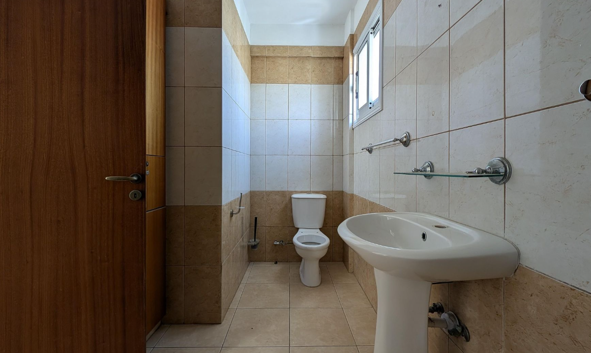 TWO(2) BEDROOM APARTMENT IN DERYNEIA 