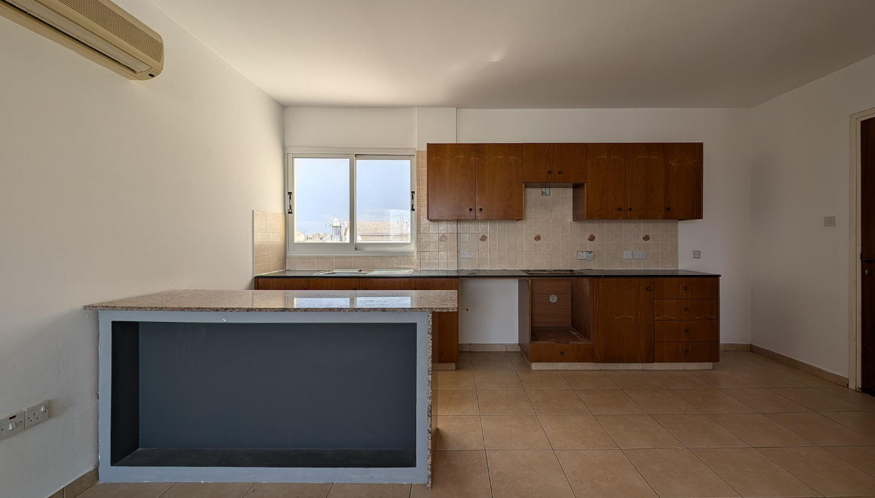 TWO(2) BEDROOM APARTMENT IN DERYNEIA 
