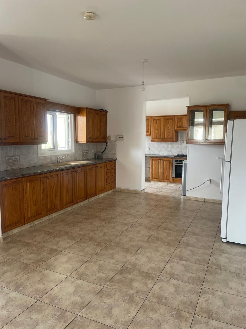 FOUR(4)BEDROOM HOUSE FOR RENT IN OROKLINI