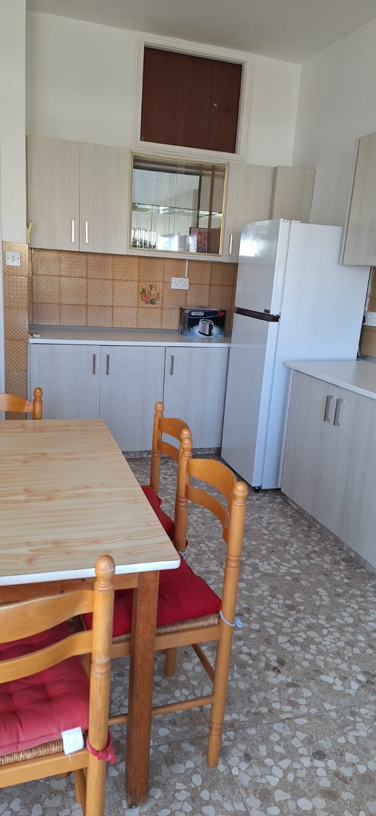 TREE(3)BERDOOM FOR RENT IN LARNACA