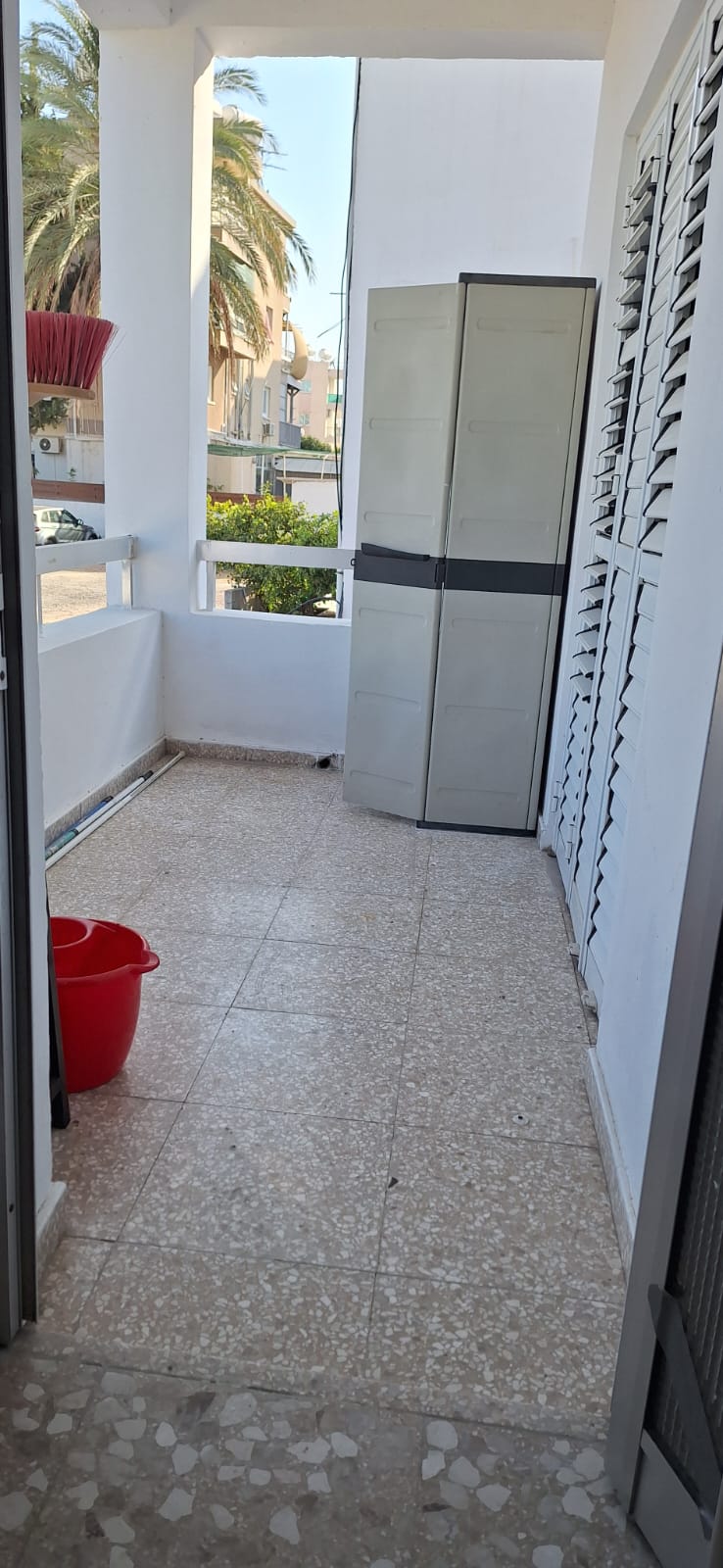 TREE(3)BERDOOM FOR RENT IN LARNACA